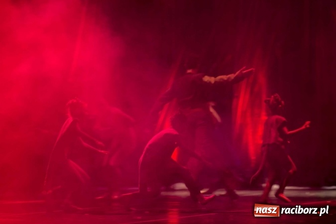 Zdjęcie w galerii na portalu naszraciborz.pl: Kraina lodu - Czesi zachwycili w RCK widowiskiem baletowym wiadomości z regionu