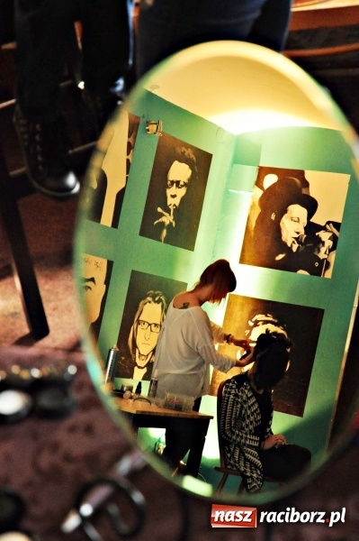 Zdjęcie w galerii na portalu naszraciborz.pl: Glam Show Cafe na Końcu Świata wiadomości z regionu