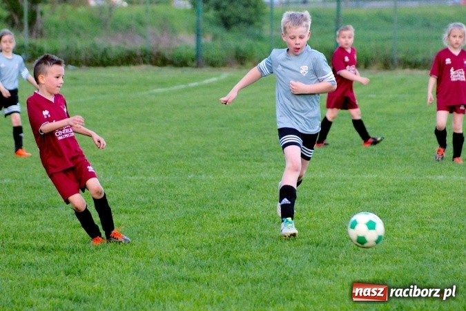 Zdjęcie w galerii na portalu naszraciborz.pl: Orliki: Górki Śląskie górą na Płoni wiadomości z regionu