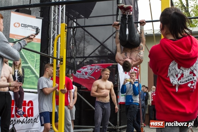 Zdjęcie w galerii na portalu naszraciborz.pl: Grupa Street Workout Racibórz zachwyciła podczas Eko-targów wiadomości z regionu