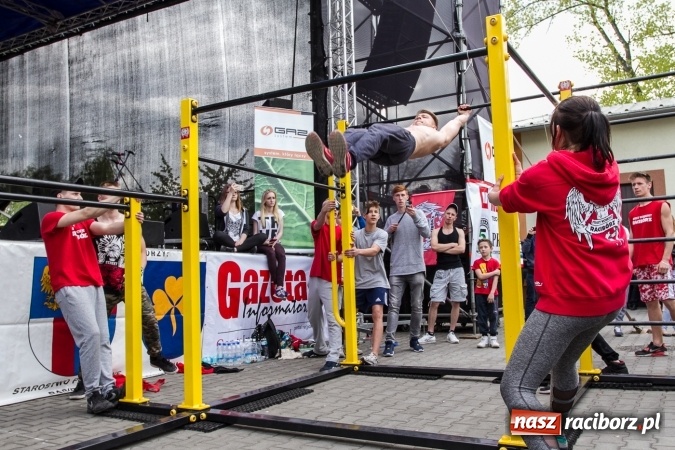 Zdjęcie w galerii na portalu naszraciborz.pl: Grupa Street Workout Racibórz zachwyciła podczas Eko-targów wiadomości z regionu