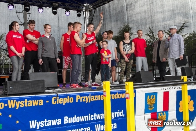 Zdjęcie w galerii na portalu naszraciborz.pl: Grupa Street Workout Racibórz zachwyciła podczas Eko-targów wiadomości z regionu