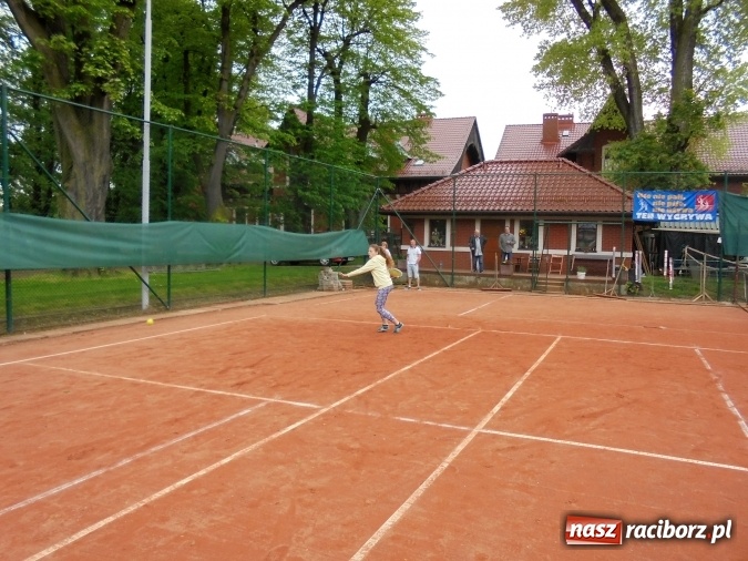 Zdjęcie w galerii na portalu naszraciborz.pl: Młodzież do 15 lat rozegrała turniej tenisowy na korcie Rafako wiadomości z regionu