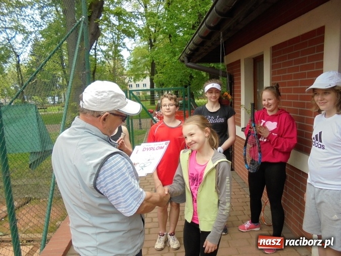 Zdjęcie w galerii na portalu naszraciborz.pl: Młodzież do 15 lat rozegrała turniej tenisowy na korcie Rafako wiadomości z regionu