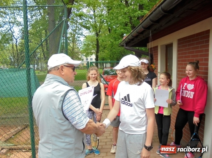 Zdjęcie w galerii na portalu naszraciborz.pl: Młodzież do 15 lat rozegrała turniej tenisowy na korcie Rafako wiadomości z regionu