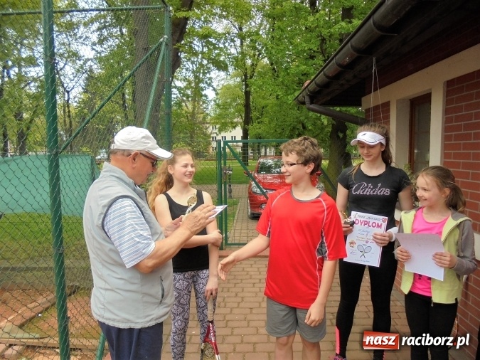 Zdjęcie w galerii na portalu naszraciborz.pl: Młodzież do 15 lat rozegrała turniej tenisowy na korcie Rafako wiadomości z regionu