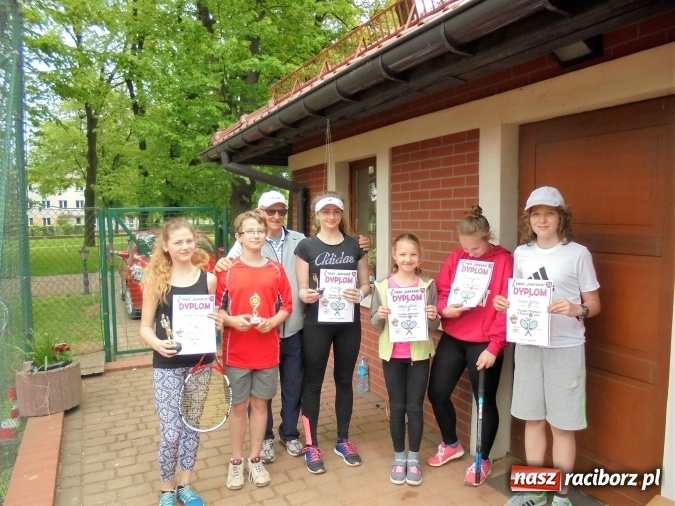 Zdjęcie w galerii na portalu naszraciborz.pl: Młodzież do 15 lat rozegrała turniej tenisowy na korcie Rafako wiadomości z regionu