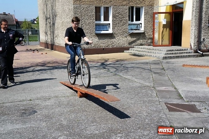Zdjęcie w galerii na portalu naszraciborz.pl: Raciborscy policjanci i nauczyciele z Budzisk zorganizowali Turniej Bezpieczeństwa w Ruchu Drogowym wiadomości z regionu