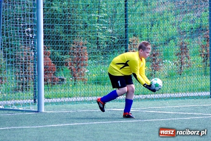 Zdjęcie w galerii na portalu naszraciborz.pl: Na orliku w Krzanowicach walczyli o awans do etapu powiatowego wiadomości z regionu