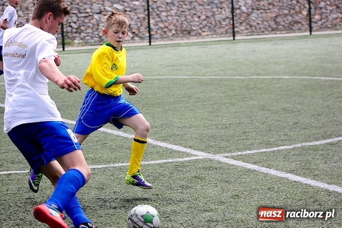 Zdjęcie w galerii na portalu naszraciborz.pl: Na orliku w Krzanowicach walczyli o awans do etapu powiatowego wiadomości z regionu