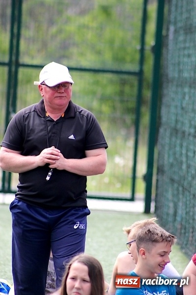 Zdjęcie w galerii na portalu naszraciborz.pl: Na orliku w Krzanowicach walczyli o awans do etapu powiatowego wiadomości z regionu