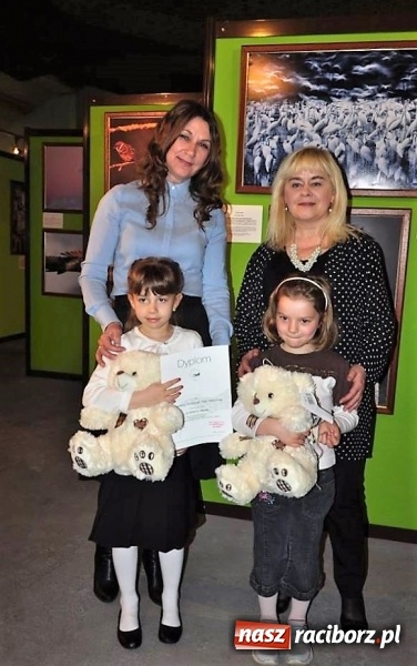 Zdjęcie w galerii na portalu naszraciborz.pl: Madzia i Maja z Przedszkola w Nędzy z nagrodami w Zabrzu!  wiadomości z regionu