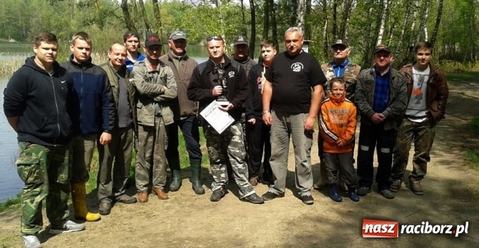 Zdjęcie w galerii na portalu naszraciborz.pl: Sezon wędkarski na Babiczoku w Nędzy rozpoczęty wiadomości z regionu