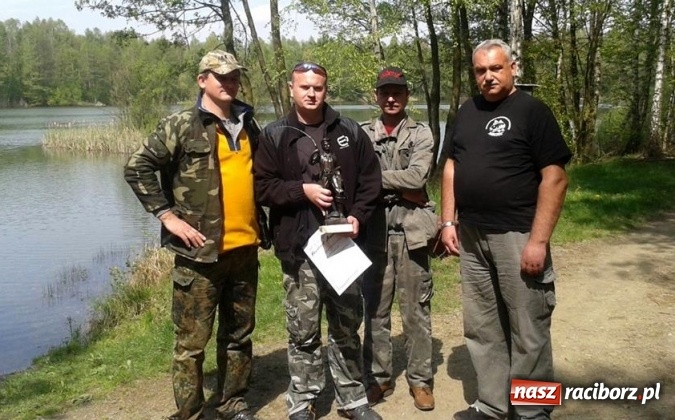 Zdjęcie w galerii na portalu naszraciborz.pl: Sezon wędkarski na Babiczoku w Nędzy rozpoczęty wiadomości z regionu