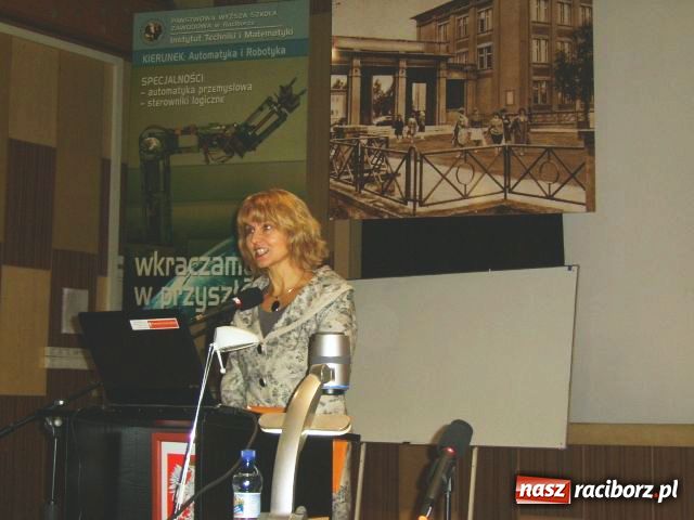 Zdjęcie w galerii na portalu naszraciborz.pl: PWSZ: Którędy do pracy? wiadomości z regionu