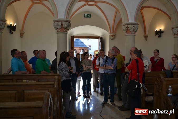 Zdjęcie w galerii na portalu naszraciborz.pl: Dziś zamontowano wyposażenie wnętrza kaplicy zamkowej  wiadomości z regionu