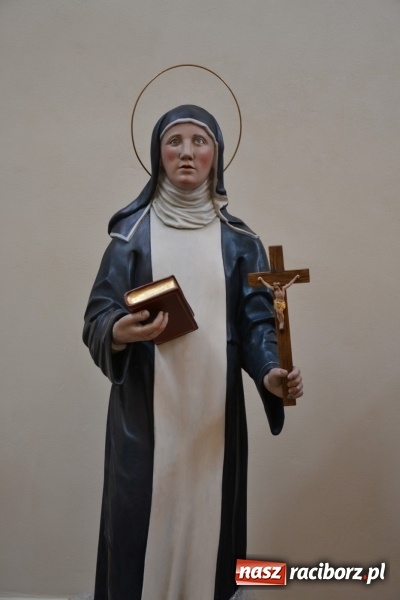 Zdjęcie w galerii na portalu naszraciborz.pl: Dziś zamontowano wyposażenie wnętrza kaplicy zamkowej  wiadomości z regionu