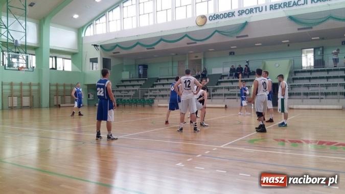 Zdjęcie w galerii na portalu naszraciborz.pl: Koszykówka. Pewne wygrana Dywyty i Harlemu wiadomości z regionu