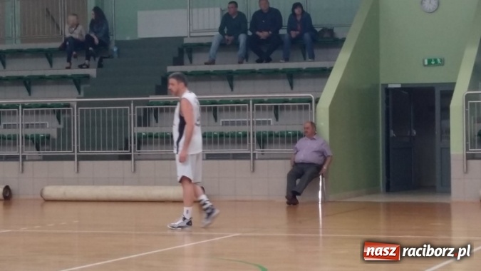 Zdjęcie w galerii na portalu naszraciborz.pl: Koszykówka. Pewne wygrana Dywyty i Harlemu wiadomości z regionu