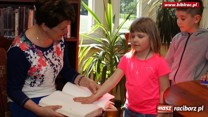 Zdjęcie w galerii na portalu naszraciborz.pl: Przedszkolaki zobaczyły bibliotekę od kuchni  wiadomości z regionu