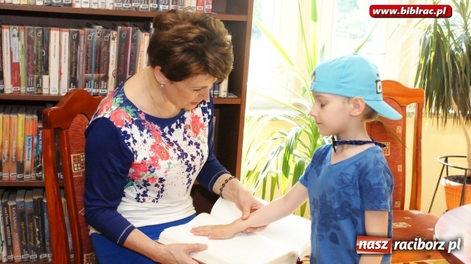 Zdjęcie w galerii na portalu naszraciborz.pl: Przedszkolaki zobaczyły bibliotekę od kuchni  wiadomości z regionu
