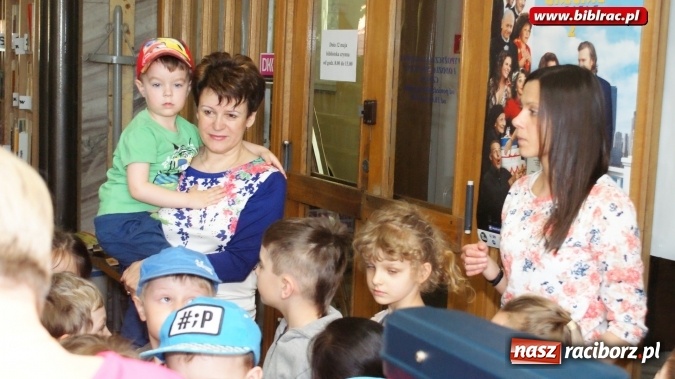 Zdjęcie w galerii na portalu naszraciborz.pl: Przedszkolaki zobaczyły bibliotekę od kuchni  wiadomości z regionu