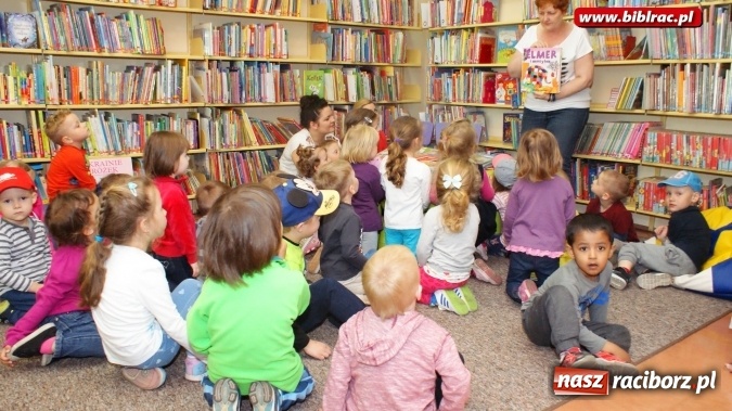 Zdjęcie w galerii na portalu naszraciborz.pl: Przedszkolaki zobaczyły bibliotekę od kuchni  wiadomości z regionu