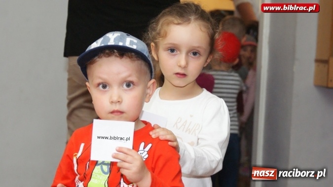 Zdjęcie w galerii na portalu naszraciborz.pl: Przedszkolaki zobaczyły bibliotekę od kuchni  wiadomości z regionu