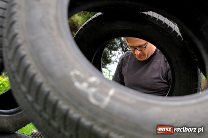 Zdjęcie w galerii na portalu naszraciborz.pl: Rodzicielska ekoakcja dla szkoły na Ostrogu wiadomości z regionu
