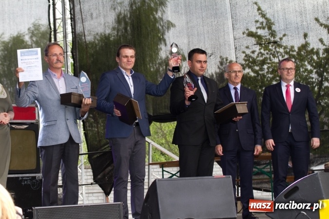 Zdjęcie w galerii na portalu naszraciborz.pl: Najlepszy produkt, najciekawsza ekspozycja - kto odebrał statuetki na XVI Eko-Wystawie wiadomości z regionu