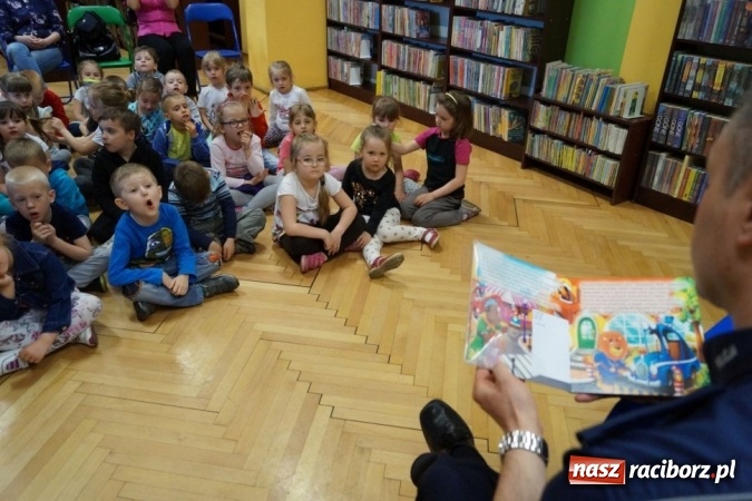 Zdjęcie w galerii na portalu naszraciborz.pl: Spotkania policjantów z przedszkolakami  wiadomości z regionu