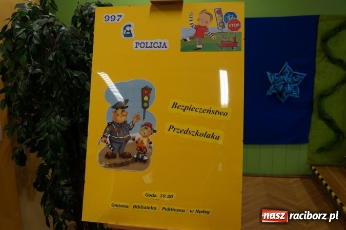 Zdjęcie w galerii na portalu naszraciborz.pl: Spotkania policjantów z przedszkolakami  wiadomości z regionu