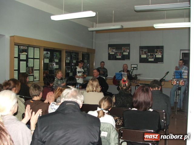 Zdjęcie w galerii na portalu naszraciborz.pl: Czasami pytam siebie o swoją albańskość wiadomości z regionu