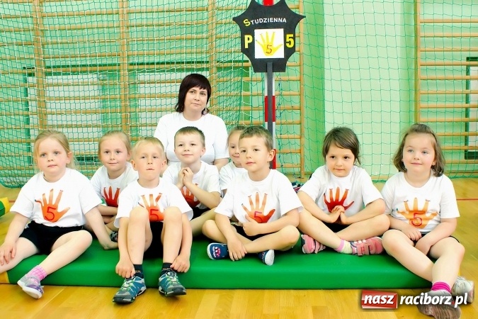 Zdjęcie w galerii na portalu naszraciborz.pl: XIV Międzyprzedszkolna Spartakiada przedszkolaków w Arenie Rafako wiadomości z regionu
