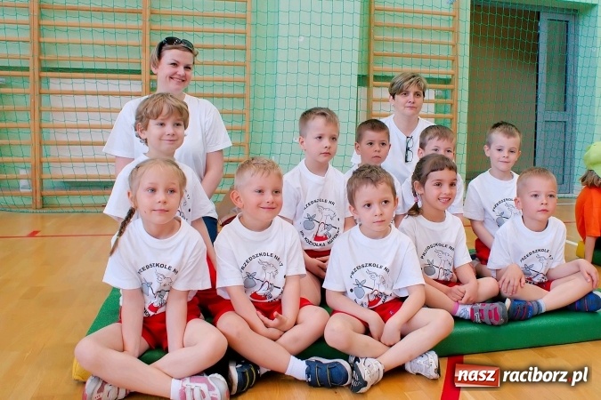 Zdjęcie w galerii na portalu naszraciborz.pl: XIV Międzyprzedszkolna Spartakiada przedszkolaków w Arenie Rafako wiadomości z regionu