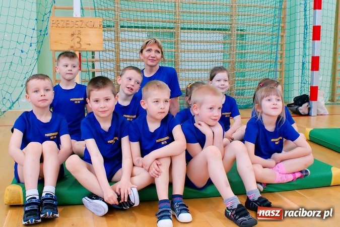 Zdjęcie w galerii na portalu naszraciborz.pl: XIV Międzyprzedszkolna Spartakiada przedszkolaków w Arenie Rafako wiadomości z regionu
