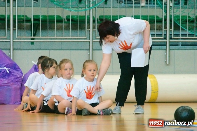 Zdjęcie w galerii na portalu naszraciborz.pl: XIV Międzyprzedszkolna Spartakiada przedszkolaków w Arenie Rafako wiadomości z regionu