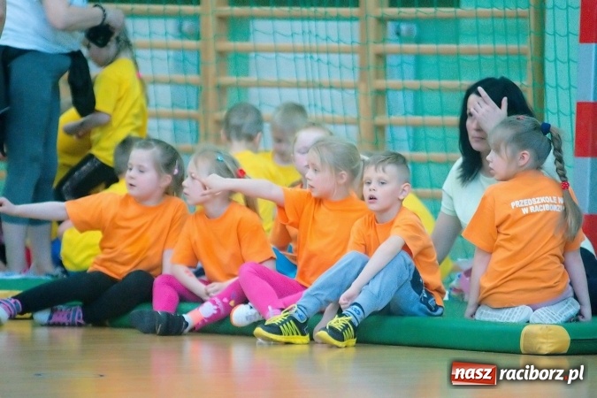 Zdjęcie w galerii na portalu naszraciborz.pl: XIV Międzyprzedszkolna Spartakiada przedszkolaków w Arenie Rafako wiadomości z regionu
