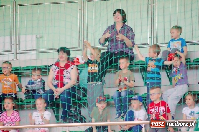 Zdjęcie w galerii na portalu naszraciborz.pl: XIV Międzyprzedszkolna Spartakiada przedszkolaków w Arenie Rafako wiadomości z regionu