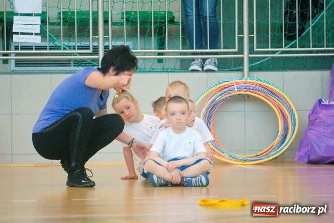 Zdjęcie w galerii na portalu naszraciborz.pl: XIV Międzyprzedszkolna Spartakiada przedszkolaków w Arenie Rafako wiadomości z regionu