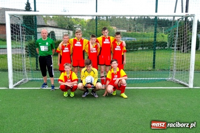 Zdjęcie w galerii na portalu naszraciborz.pl: Chłopcy z Rudnika najlepsi w powiecie wiadomości z regionu