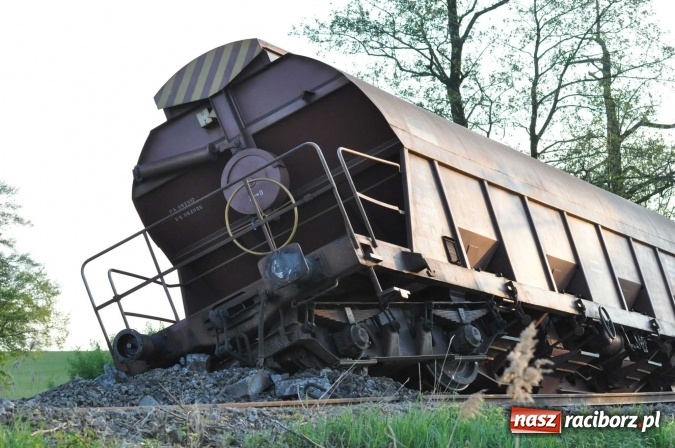 Zdjęcie w galerii na portalu naszraciborz.pl: Wypadek kolejowy na linii 194 Pietrowice Wielkie - Kietrz wiadomości z regionu