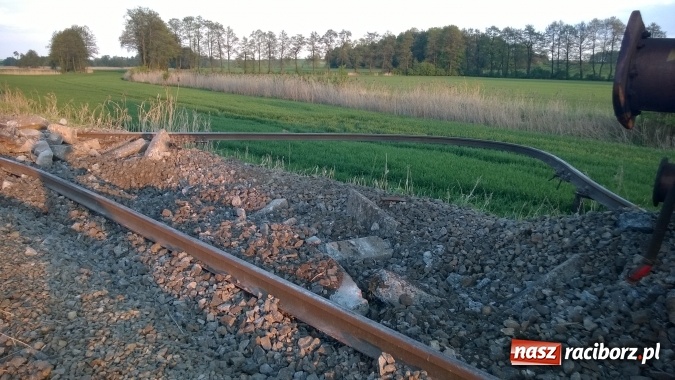 Zdjęcie w galerii na portalu naszraciborz.pl: Wypadek kolejowy na linii 194 Pietrowice Wielkie - Kietrz wiadomości z regionu