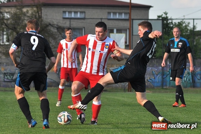 Zdjęcie w galerii na portalu naszraciborz.pl: Szczęśliwy remis Naprzodu Borucin wiadomości z regionu