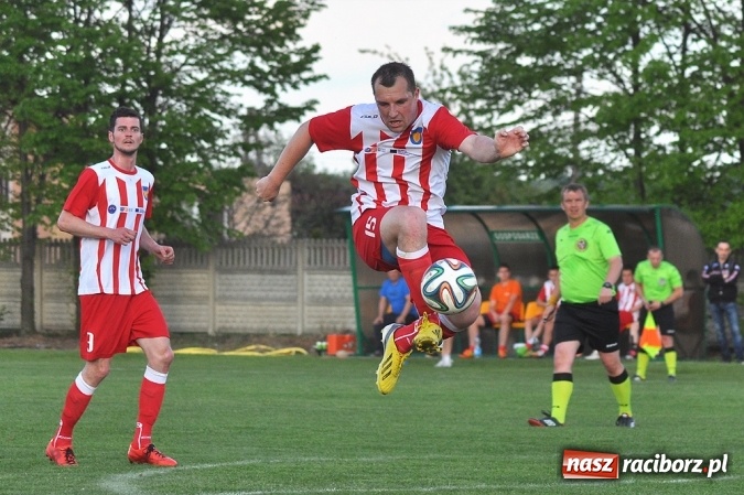 Zdjęcie w galerii na portalu naszraciborz.pl: Szczęśliwy remis Naprzodu Borucin wiadomości z regionu