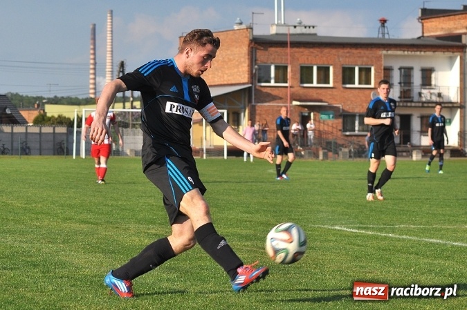 Zdjęcie w galerii na portalu naszraciborz.pl: Szczęśliwy remis Naprzodu Borucin wiadomości z regionu