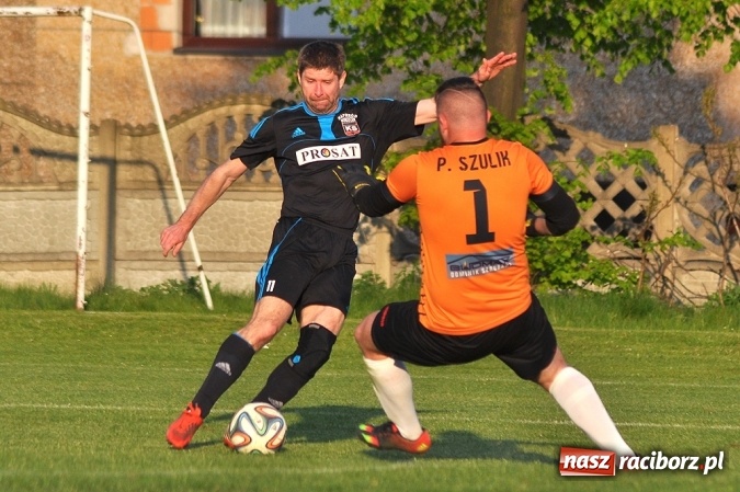 Zdjęcie w galerii na portalu naszraciborz.pl: Szczęśliwy remis Naprzodu Borucin wiadomości z regionu