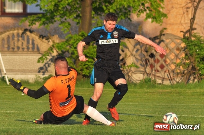 Zdjęcie w galerii na portalu naszraciborz.pl: Szczęśliwy remis Naprzodu Borucin wiadomości z regionu