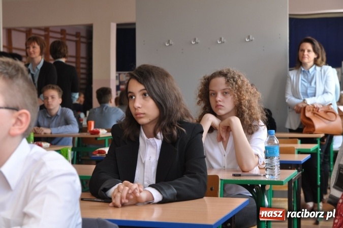 Zdjęcie w galerii na portalu naszraciborz.pl: Wojewódzkie konkursy językowe Der Globus i The Globe w Szkole Podstawowej nr 18 wiadomości z regionu