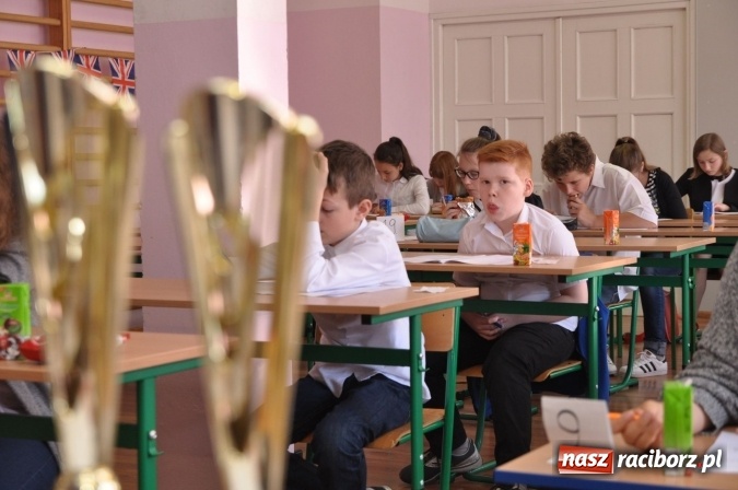Zdjęcie w galerii na portalu naszraciborz.pl: Wojewódzkie konkursy językowe Der Globus i The Globe w Szkole Podstawowej nr 18 wiadomości z regionu